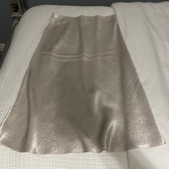 babaton slip satin midi skirt - Picture 2 of 4